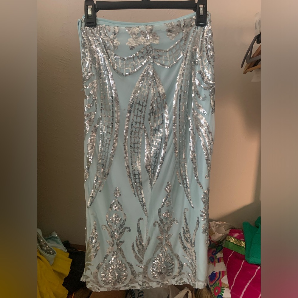 NWT light blue sequin skirt set. Lulus. Xs.